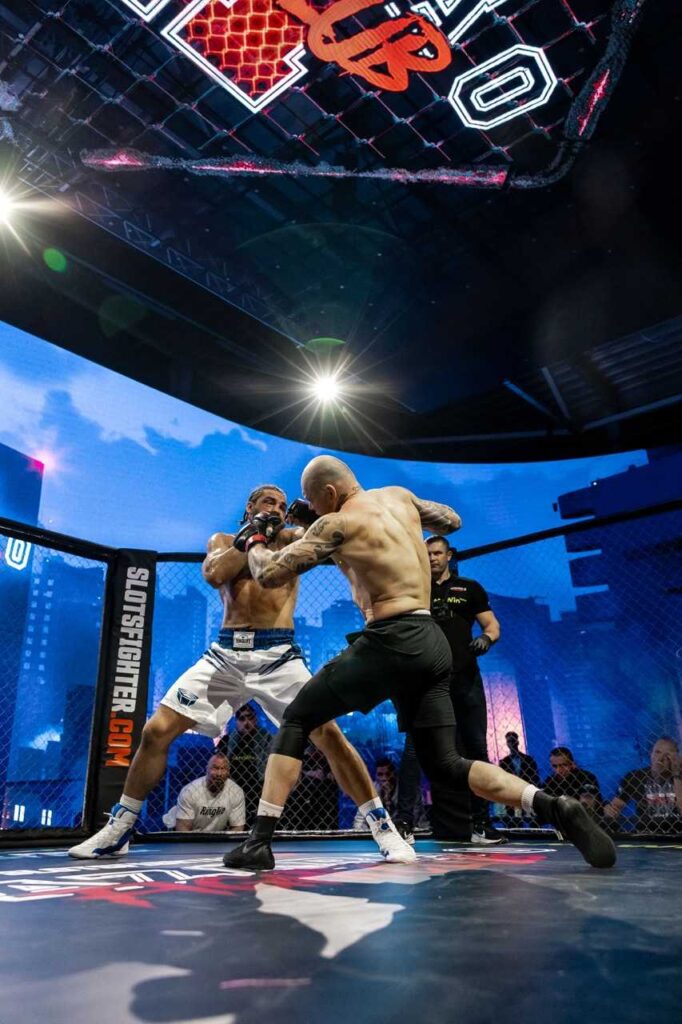 Bazara0fightclub2 618 Large